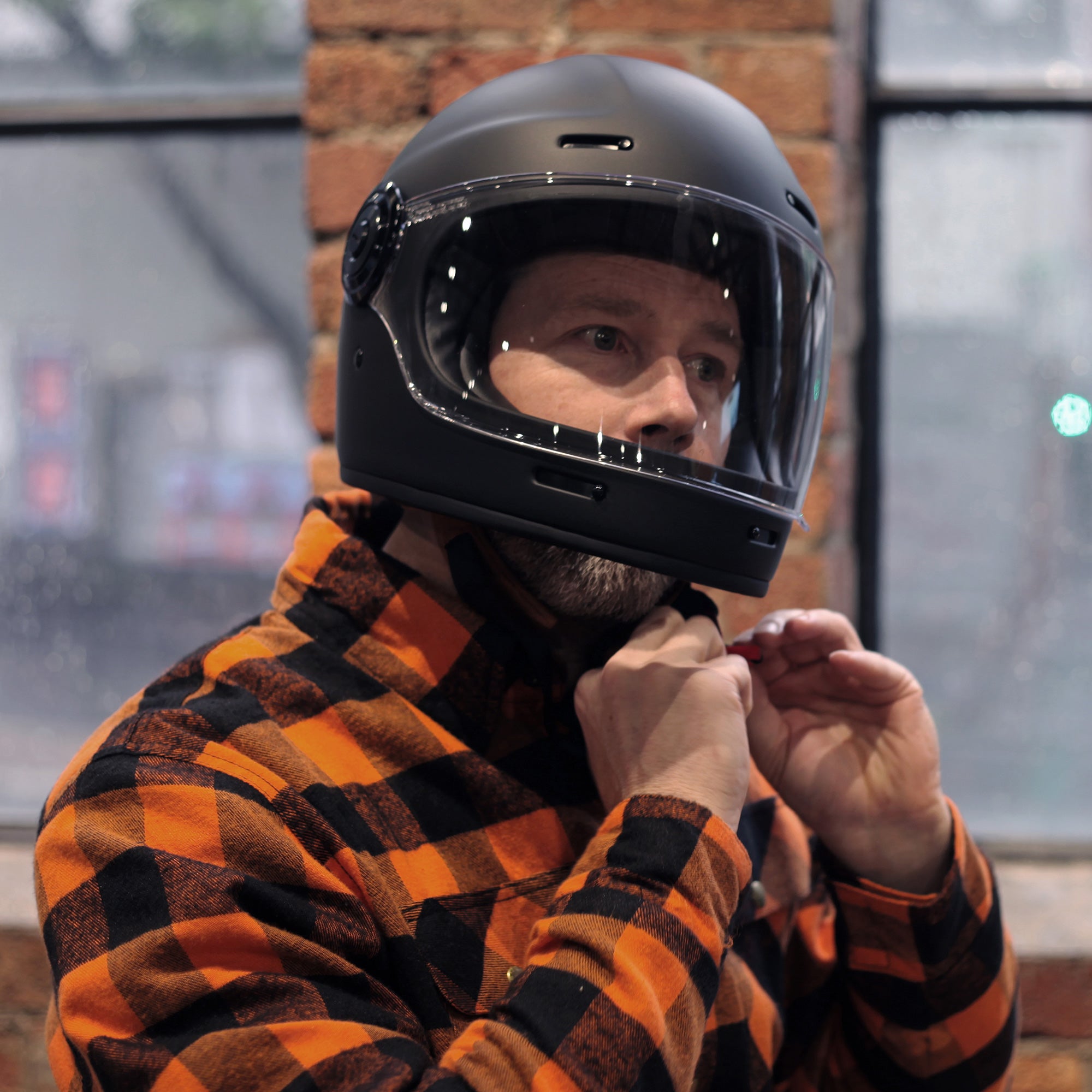 Lyell Full Face Helmet - Matte Black/Brown Lining